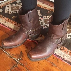 Leather Boots - Frye Women's Harness 8R Boot